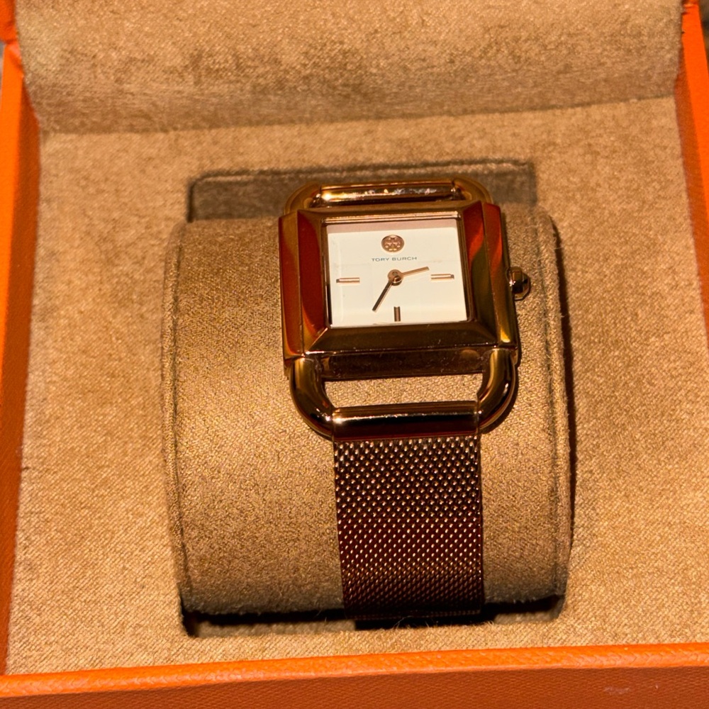 Tory Burch The Phipps Rose Gold Tone Watch - Picture 5 of 12